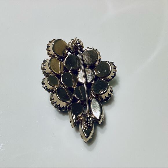 Vintage Purple Brooch with Sparkling Stones - Picture 4 of 4